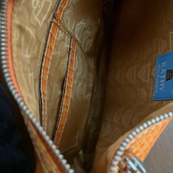 Kathy van Zeeland mock croc hobo bag purse - Picture 3 of 3